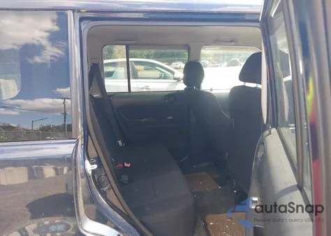 2005 Scion Xb from USA, damaged, VIN JTLKT334950196144